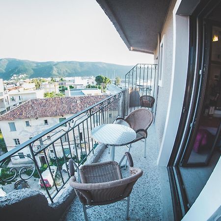Aktaion Hotel İgumeniça Dış mekan fotoğraf